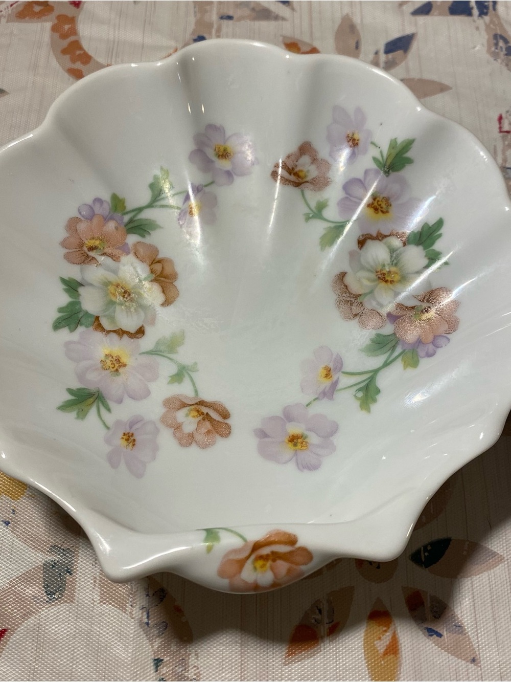 Vintage Floral Scalloped Porcelain Trinket Tray/Soap Dish Grandmacore 1968